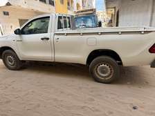 toyota hulux mono cabin