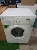 LG lave-linge 7kg A+++ moteur inverter silencieux