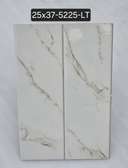 Carrelage effet marbre 25x37 brillant