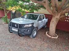 Pick-up Peugeot double cabine Landtrek 2021
