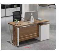 Mobilier de bureaux 1.40 m