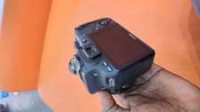 Canon EOS 100D + EF-S 24mm Kit d'appareil-P