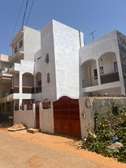 VILLA À VENDRE À ZAC MBAO