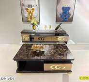 ENSEMBLE MEUBLE TV ET TABLE BASSE MARBRÉE NOIRE AVEC LOGO GG