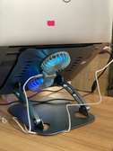 Support ordinateur avec refroidissement par ventilateur