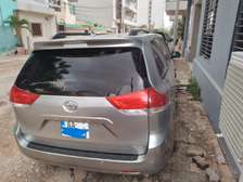 Toyota Sienna 2011