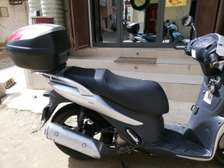 MOTO SCOOTER À VENDRE SUZUKI -  Sixteen 125 cc