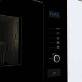 MICRO ONDE 25LITRES HISENSE ENCASTRABLE AVEC GRILLE NOIR