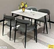 TABLE À MANGER - P129 (1+4)