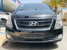 Hyundai starex 2017