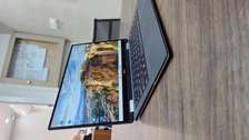 Dell  XPS 13 9365 2-in-1 
Core i7 de 7th generation