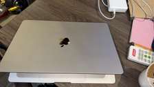 MacBook Air 15 inch   M2  / 8GB / 256 SSD