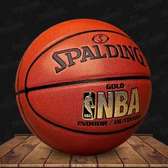 Ballon de Basket Spalding ou Molten NBA Taille 7