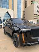 Cadillac Escalade v 2023
