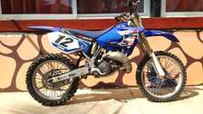 Moto cross YZ 125