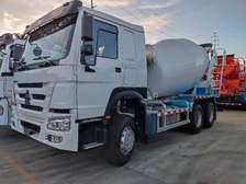 Camion Malaxeur à béton Howo 6X4-8 CBM