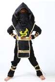 Tenue ninja avec sabre