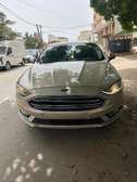 Je vend ma ford fusion 2018 automatic essence 2.5L