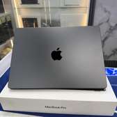 MacBook Pro M4 14 Pouces Ram 16Go SSD 512Go Neuf