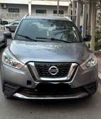 Nissan Kicks 2018 SUV compact gris économique