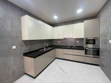 Appartement à louer aux Almadies Zone de recasement