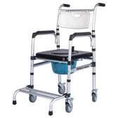 Chaise/ fauteuil d'aisance/ douche et toilettes