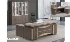 Bureau avec recul