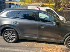 Mazda CX-9 gris métallisé SUV 4 portes jantes alliage