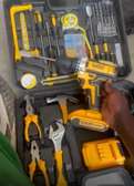 Caisse Perceuse et outils complète