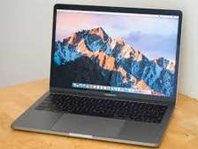 MacBook Pro Touch Bar 2017 ICOR7