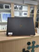 HP Spectre 15-I7 8e|16GB RAM|512|NVidia RTX MX150 de 2Gb