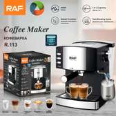 Machine à café avec cafetière à cappuccino