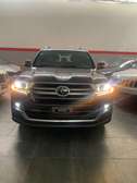 Toyota land cruiser v8 vxr 2021