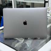 MacBook Pro 2019 i9 1to/32go 8go dediee