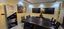 salle de réunion premium  formations & visioconférences