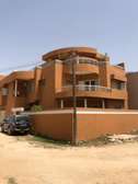 Villa spacieuse et bien située, à louer à Ngor