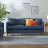 Canapé Mayview  avec base en bois rembourrée, bleu marine