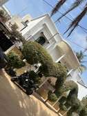 Villa R+1 à louer à Mermoz