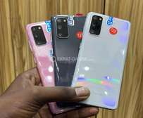 Samsung s20 128go ram 8go 5g