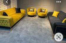 SALON EN VELOUR DISPONIBLE