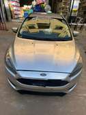 Ford focus essence automatique