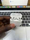 AirPods 4
