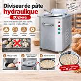 Diviseur de pâte hydraulique pour boulangerie