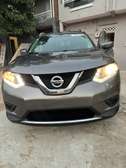 LOCATION : TRÈS TRÈS BELLE NISSAN ROGUE