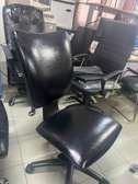 Chaise bureau noire similicuir réglable ergonomique