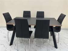 Ensemble table 6 chaises noir design contemporain