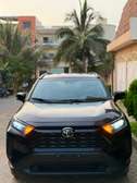 TOYOTA RAV4 LE  Année : 2019