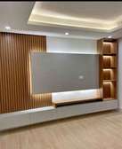Meuble TV mural design LED blanc effet marbre