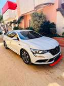 Renault SM6