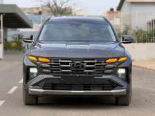 Hyundai Tucson 2024-25 SUV noir spacieux polyvalent